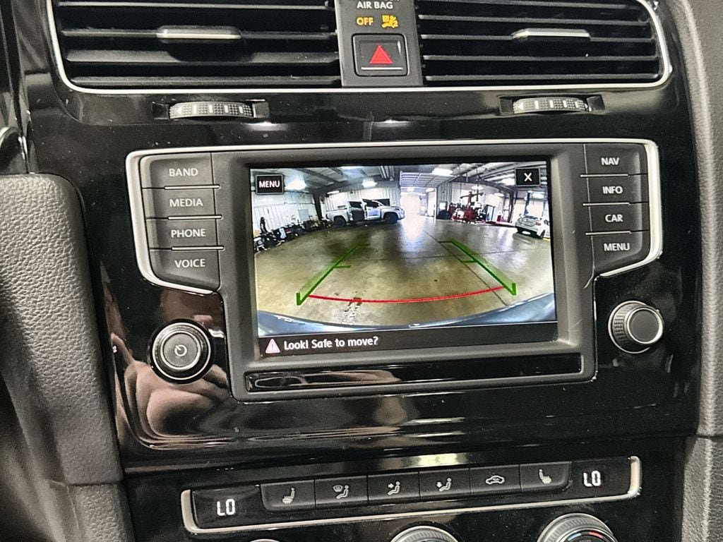 Used 2017 Volkswagen Golf SEL FWD image 20