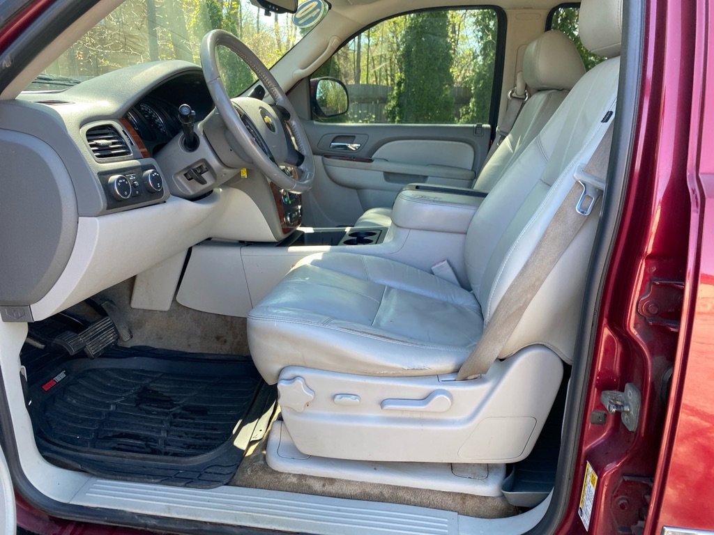 Used 2010 Chevrolet Tahoe LT AWD/4WD image 9