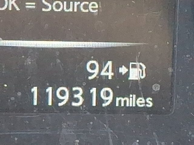 Used 2017 Nissan Rogue SV AWD/4WD image 19