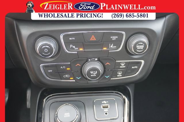 Used 2021 Jeep Compass Limited w/ Sun and Sound Group image 21