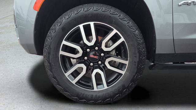 Used 2023 GMC Yukon AT4 image 40