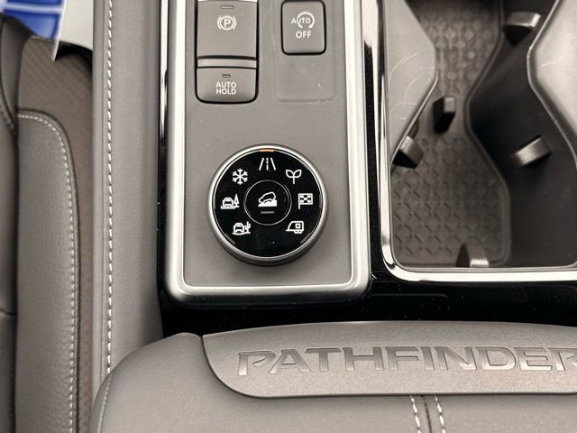 New 2026 Nissan Pathfinder SL image 30