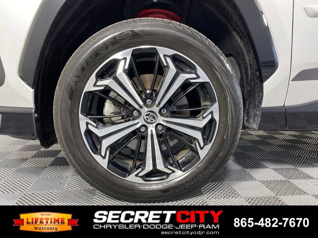 Used 2023 Toyota RAV4 XSE w/ Weather Package AWD/4WD image 8