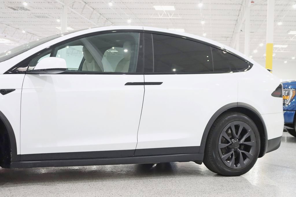 Used 2022 Tesla Model X AWD/4WD image 3