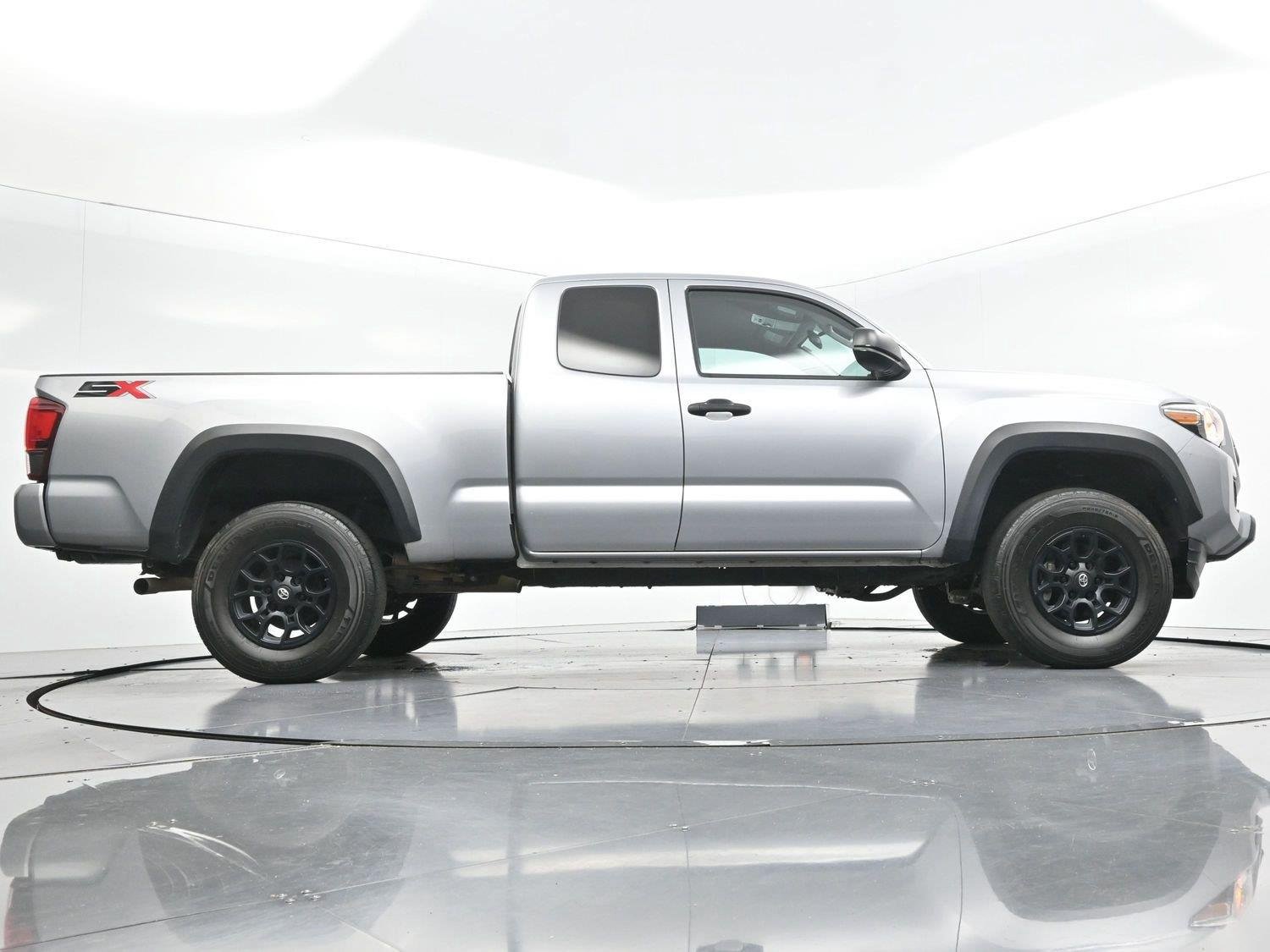 Used 2021 Toyota Tacoma SR w/ SX Package RWD image 48