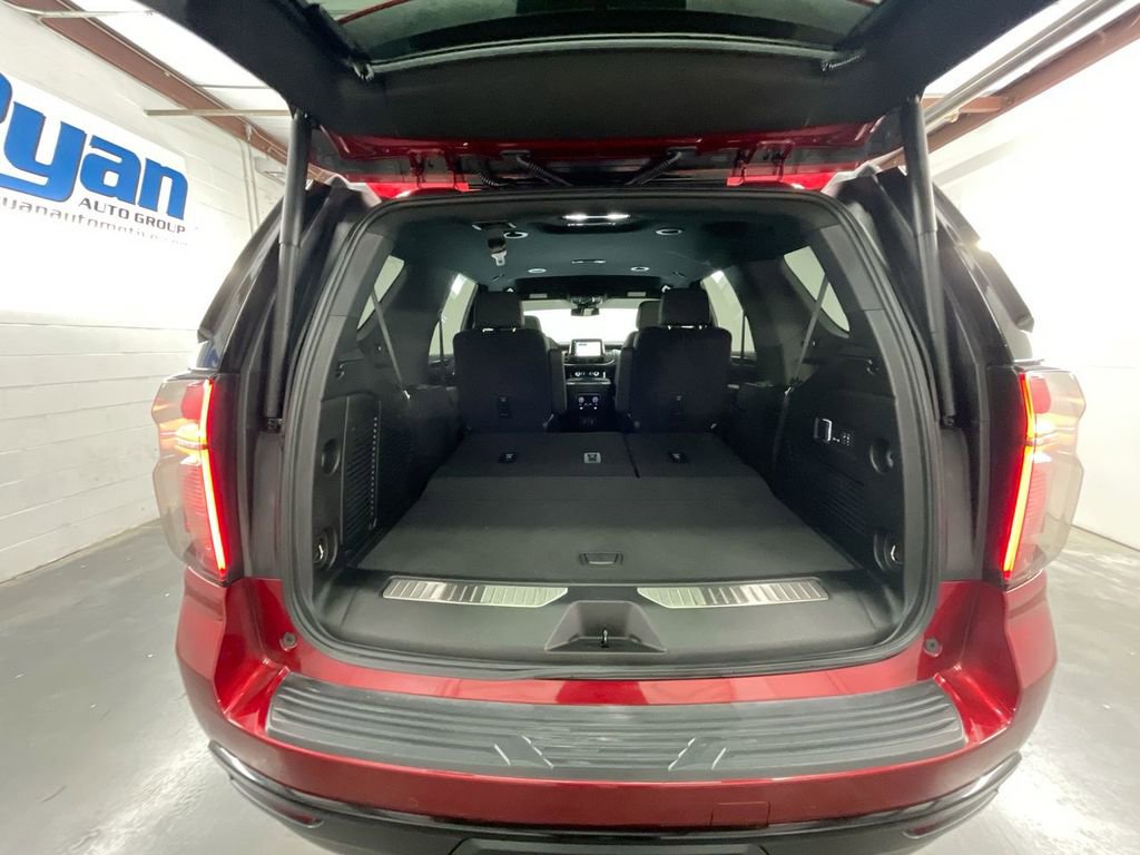 Used 2024 Chevrolet Tahoe RST w/ Luxury Package image 26