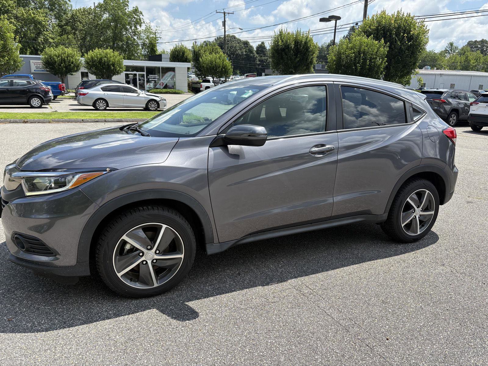 Used 2022 Honda HR-V EX image 3
