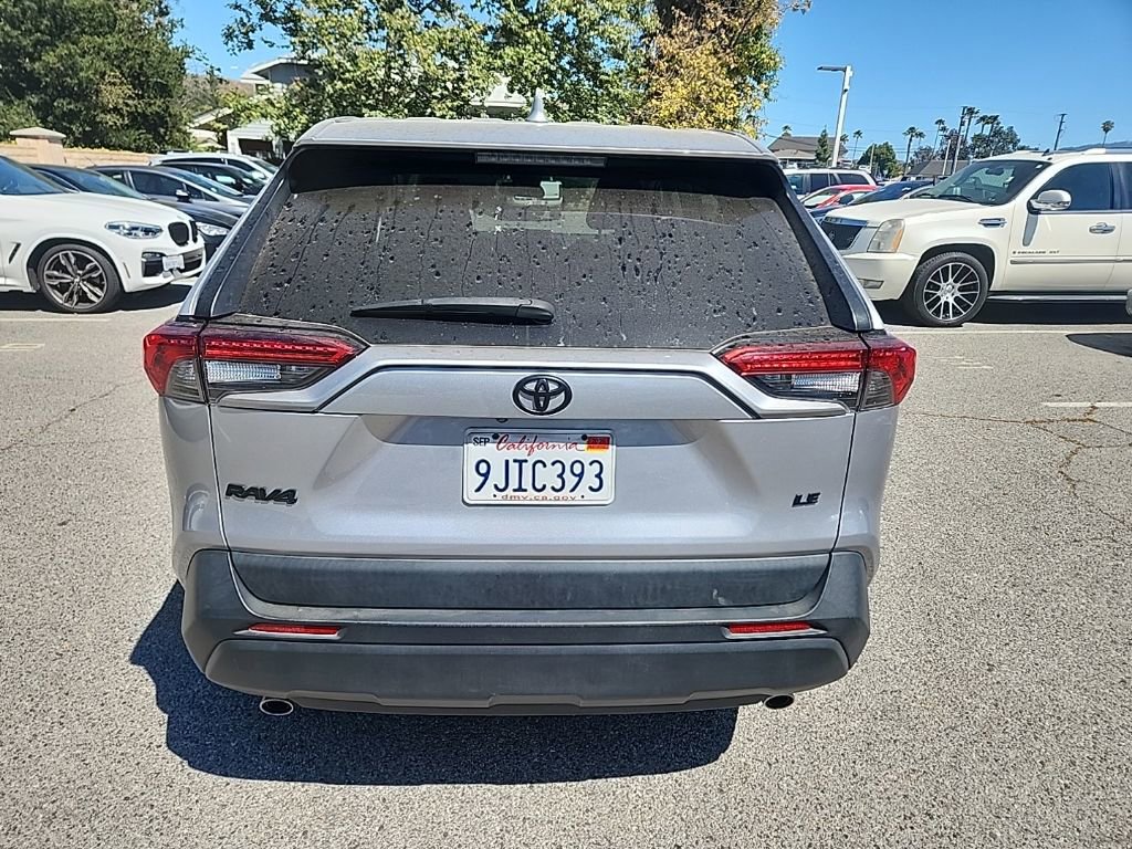 Used 2023 Toyota RAV4 LE FWD image 3
