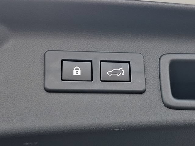 Used 2025 Subaru Forester Touring AWD/4WD image 33