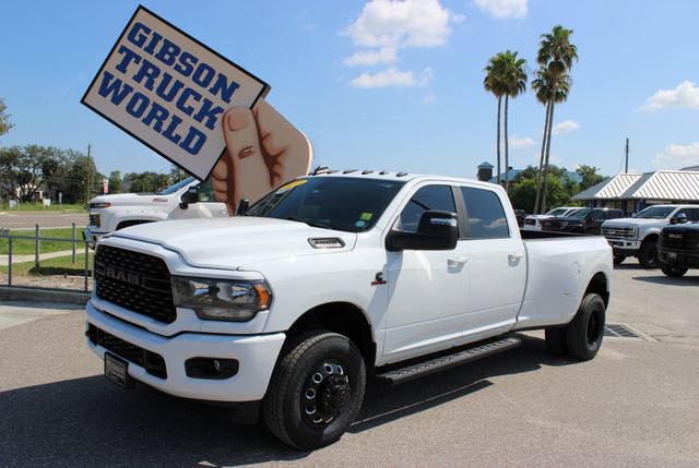 Used 2024 RAM 3500 Big Horn w/ Night Edition AWD/4WD image 1