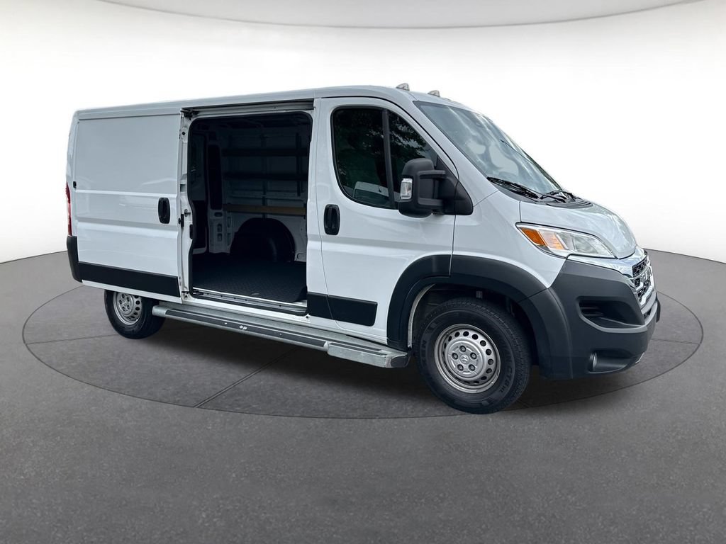 Used 2025 RAM ProMaster 2500 w/ U-Haul Equipment Group FWD image 15
