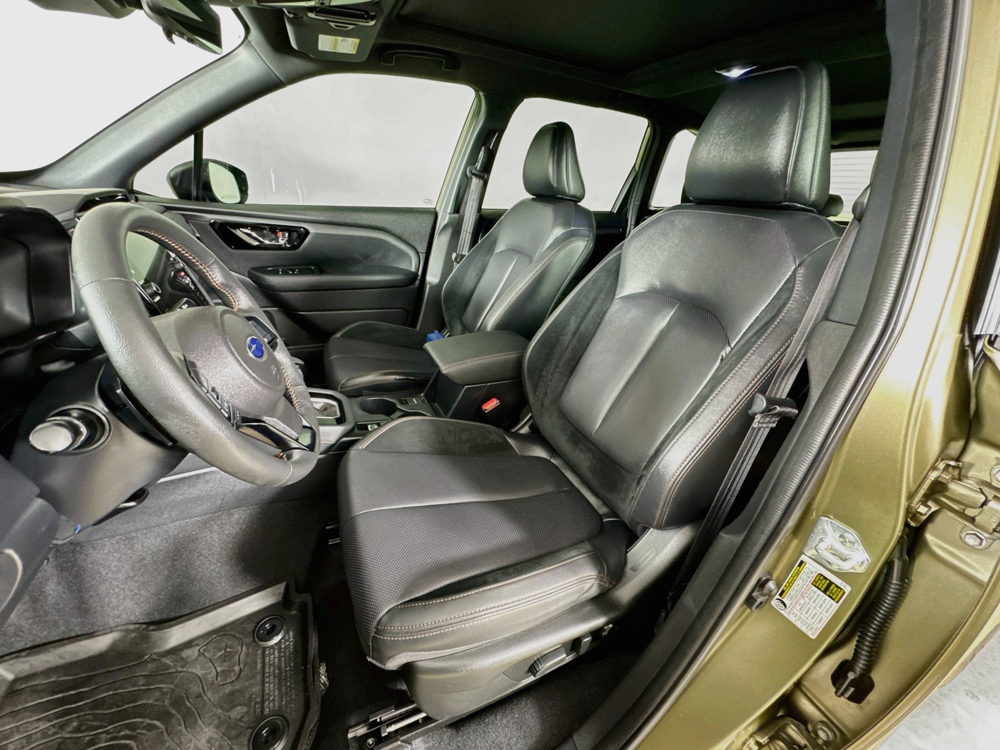 Certified 2025 Subaru Forester Touring AWD/4WD image 12