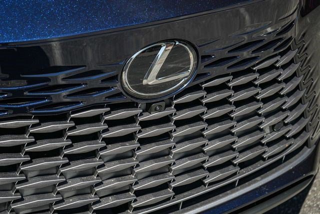 New 2026 Lexus RX 350 w/ Convenience Package AWD/4WD image 10