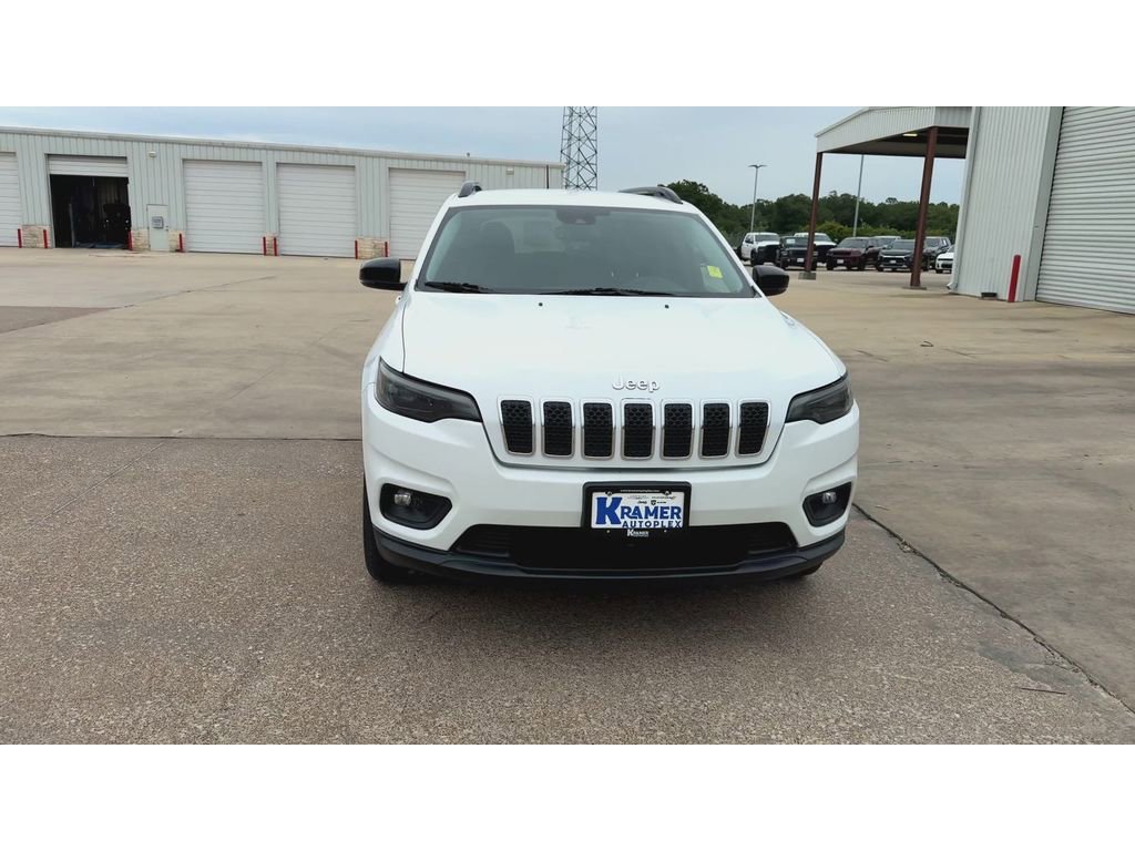 Used 2022 Jeep Cherokee Latitude Lux AWD/4WD image 3