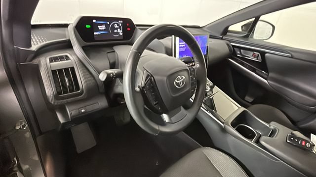 Used 2023 Toyota bZ4X AWD image 14