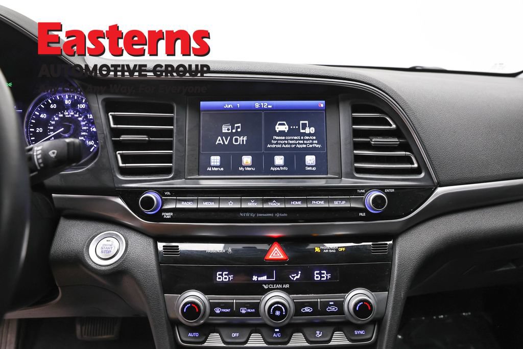 Used 2020 Hyundai Elantra Limited w/ Winter Weather Package FWD image 12