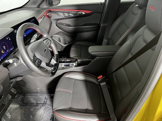 Used 2025 Chevrolet TrailBlazer RS w/ Convenience Package image 9