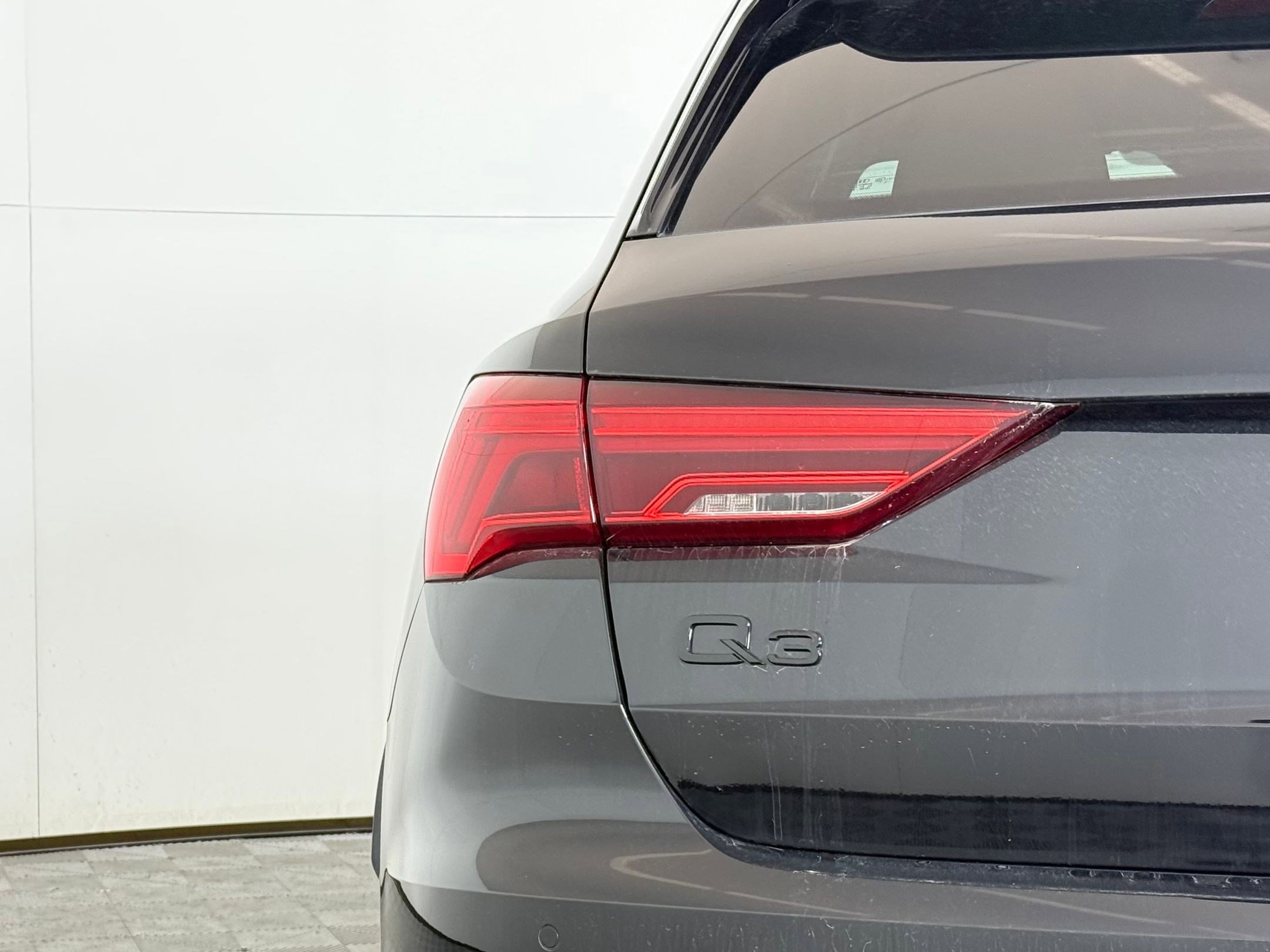 New 2025 Audi Q3 2.0T Premium image 13