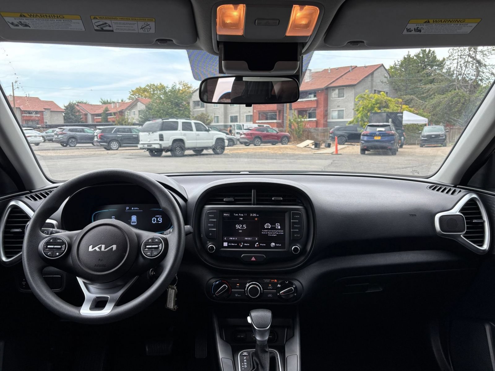 Used 2025 Kia Soul LX w/ LX Technology Package FWD image 30
