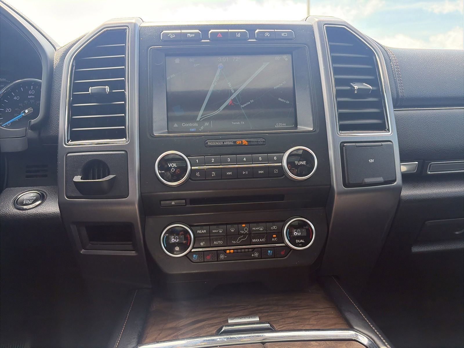 Used 2018 Ford Expedition Platinum AWD/4WD image 20