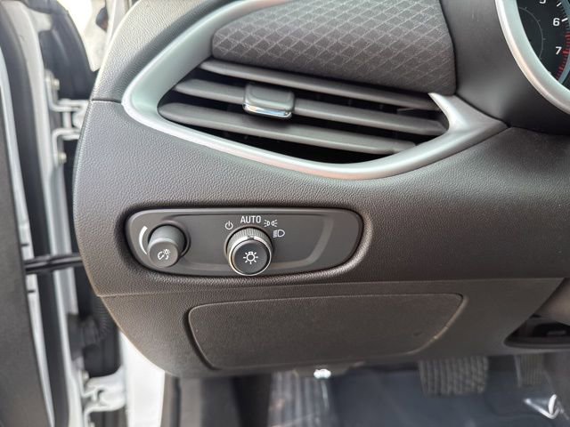 Used 2024 Chevrolet Malibu LT FWD image 23