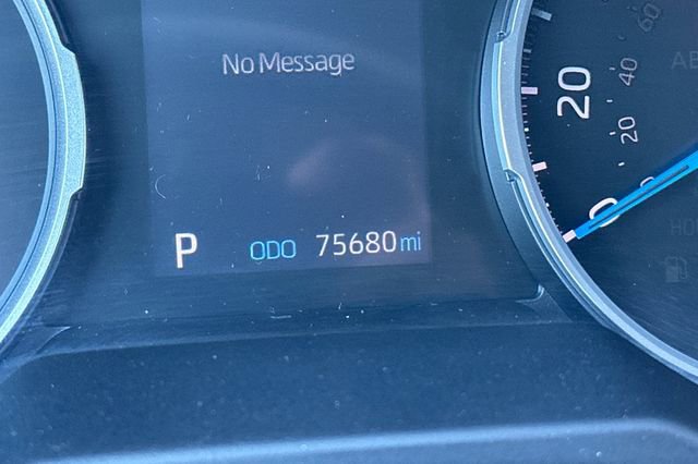 Used 2022 Toyota RAV4 LE image 23