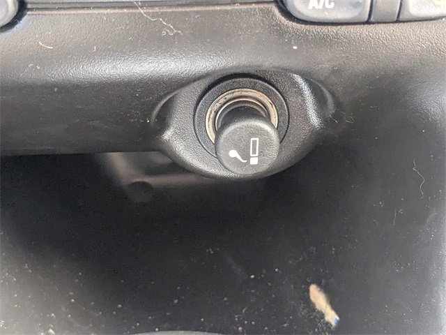 Used 2004 Oldsmobile Alero GL image 21