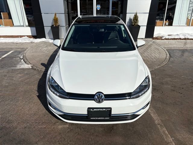 Used 2019 Volkswagen Golf SE image 6