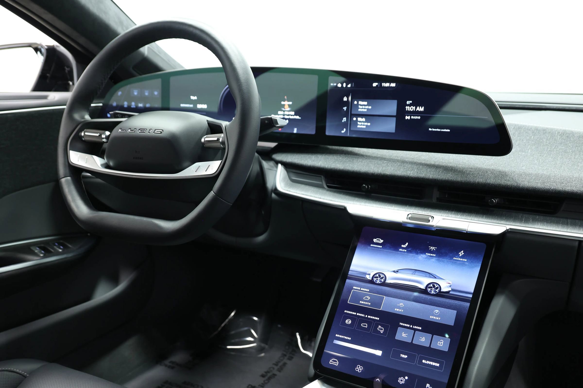 Used 2024 Lucid Air Pure image 89