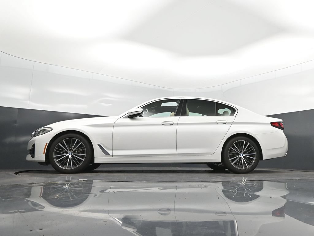 Certified 2023 BMW 530i w/ Premium Package RWD image 39