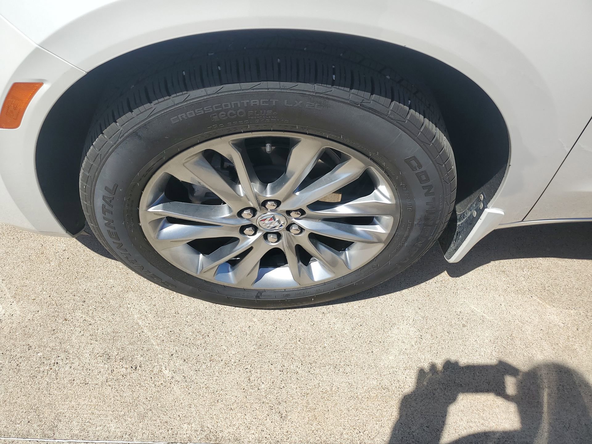 Used 2023 Buick Enclave Avenir w/ Avenir Technology Package FWD image 40