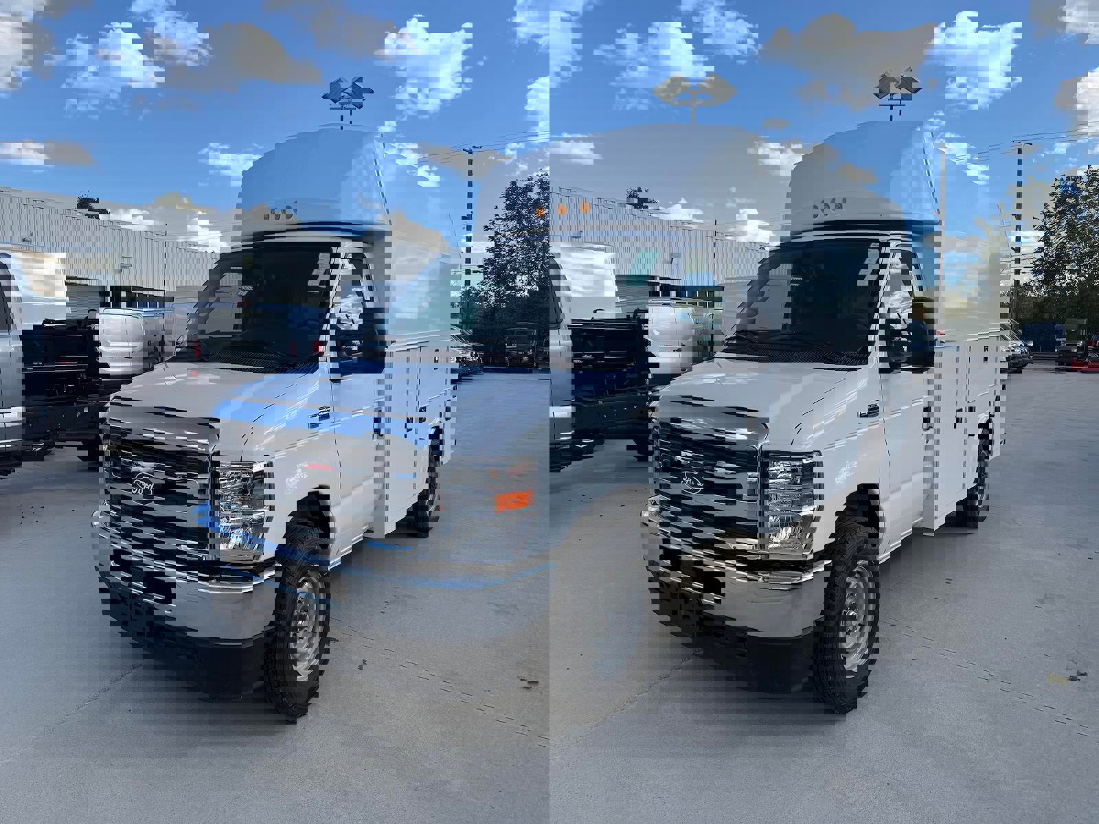 New 2026 Ford E-350 and Econoline 350 Super Duty w/ Power Equipment Group image 1