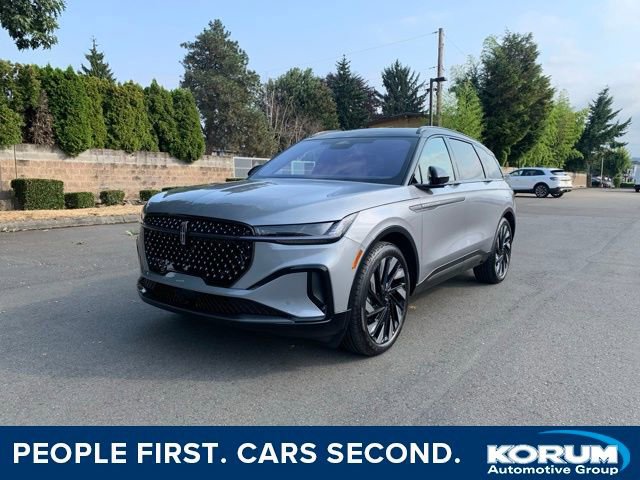 New 2025 Lincoln Nautilus Reserve image 1