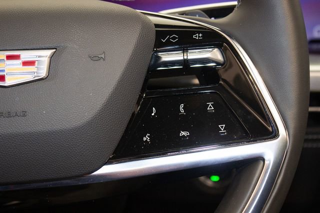 Certified 2025 Cadillac Escalade Premium Luxury w/ Touring Package image 28