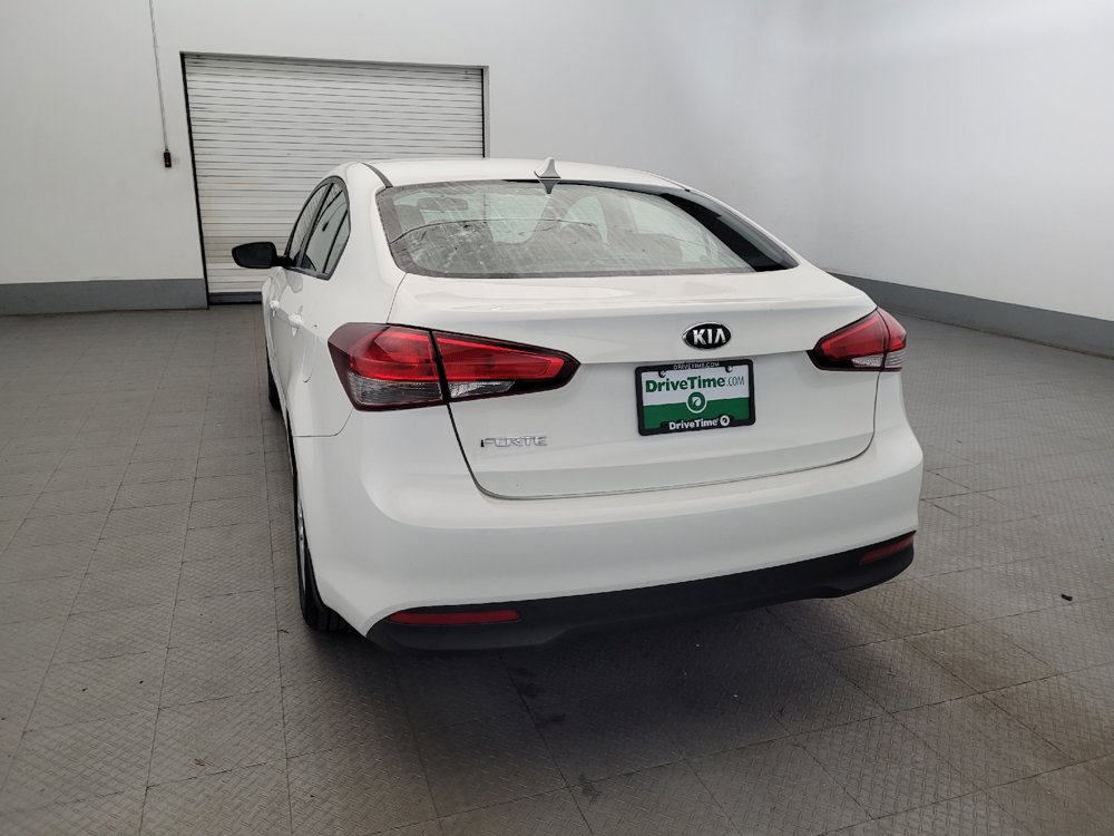 Used 2017 Kia Forte LX FWD image 6