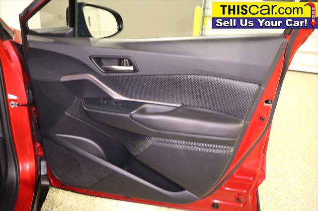 Used 2020 Toyota C-HR LE FWD image 35