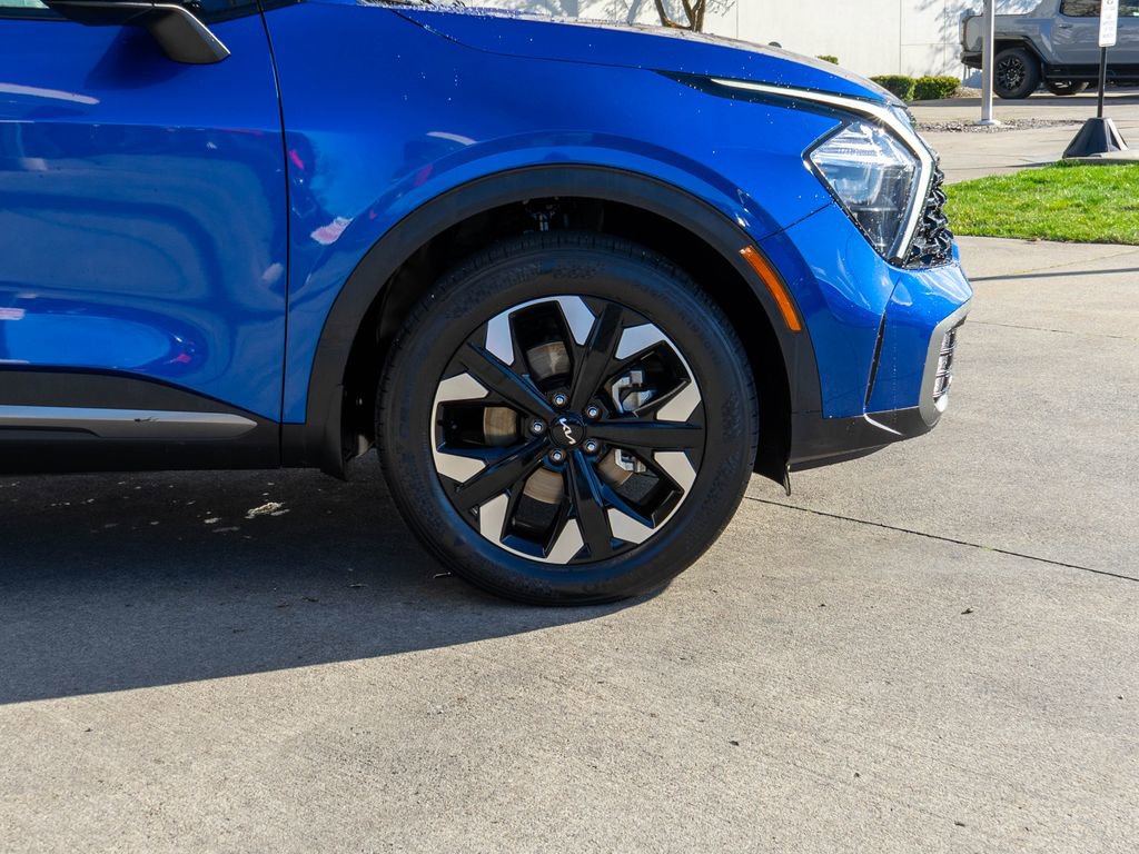 Certified 2023 Kia Sportage X-Line w/ X-Line Premium Package image 11