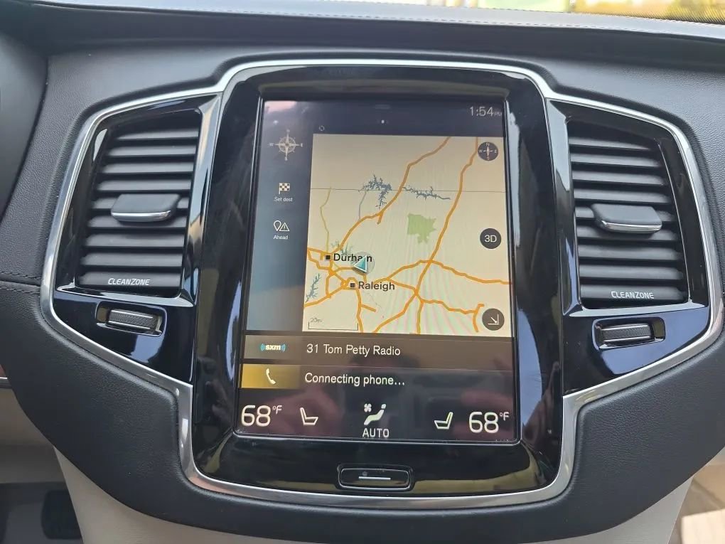 Used 2016 Volvo XC90 T6 Inscription w/ Vision Package image 30