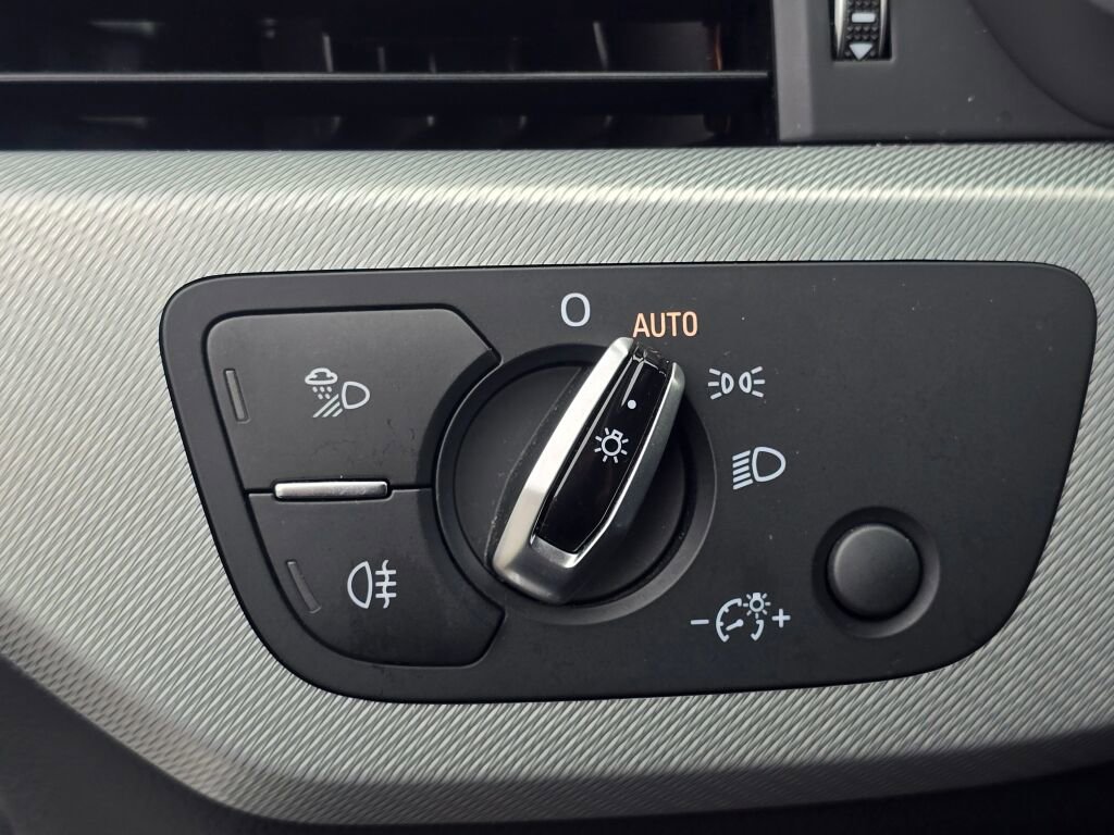 Used 2017 Audi A4 2.0T Premium Plus w/ Premium Plus Package image 22