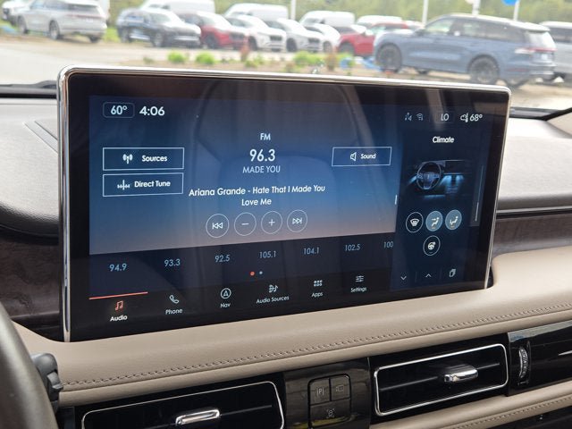 Used 2023 Lincoln Nautilus Reserve w/ Equipment Group 201A AWD/4WD image 26