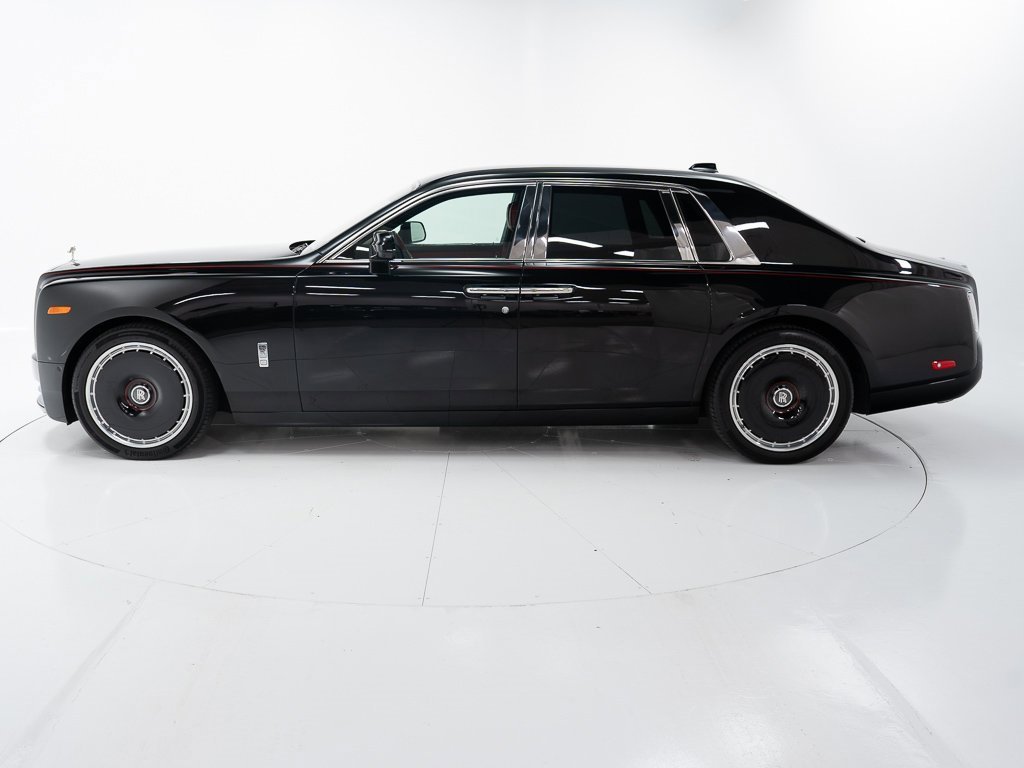 Certified 2024 Rolls-Royce Phantom Sedan w/ The Phantom Package image 2