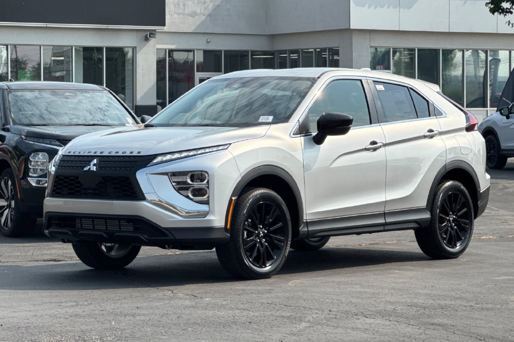 New 2026 Mitsubishi Eclipse Cross LE AWD/4WD image 11