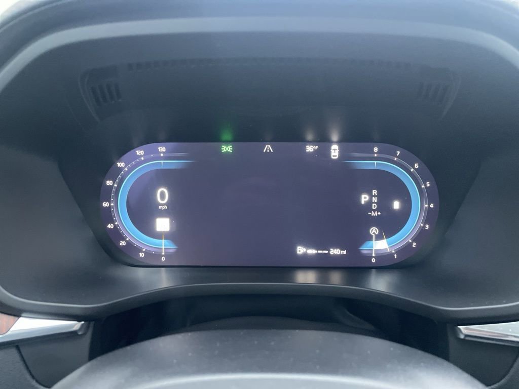 Certified 2023 Volvo XC60 B5 Ultimate image 28