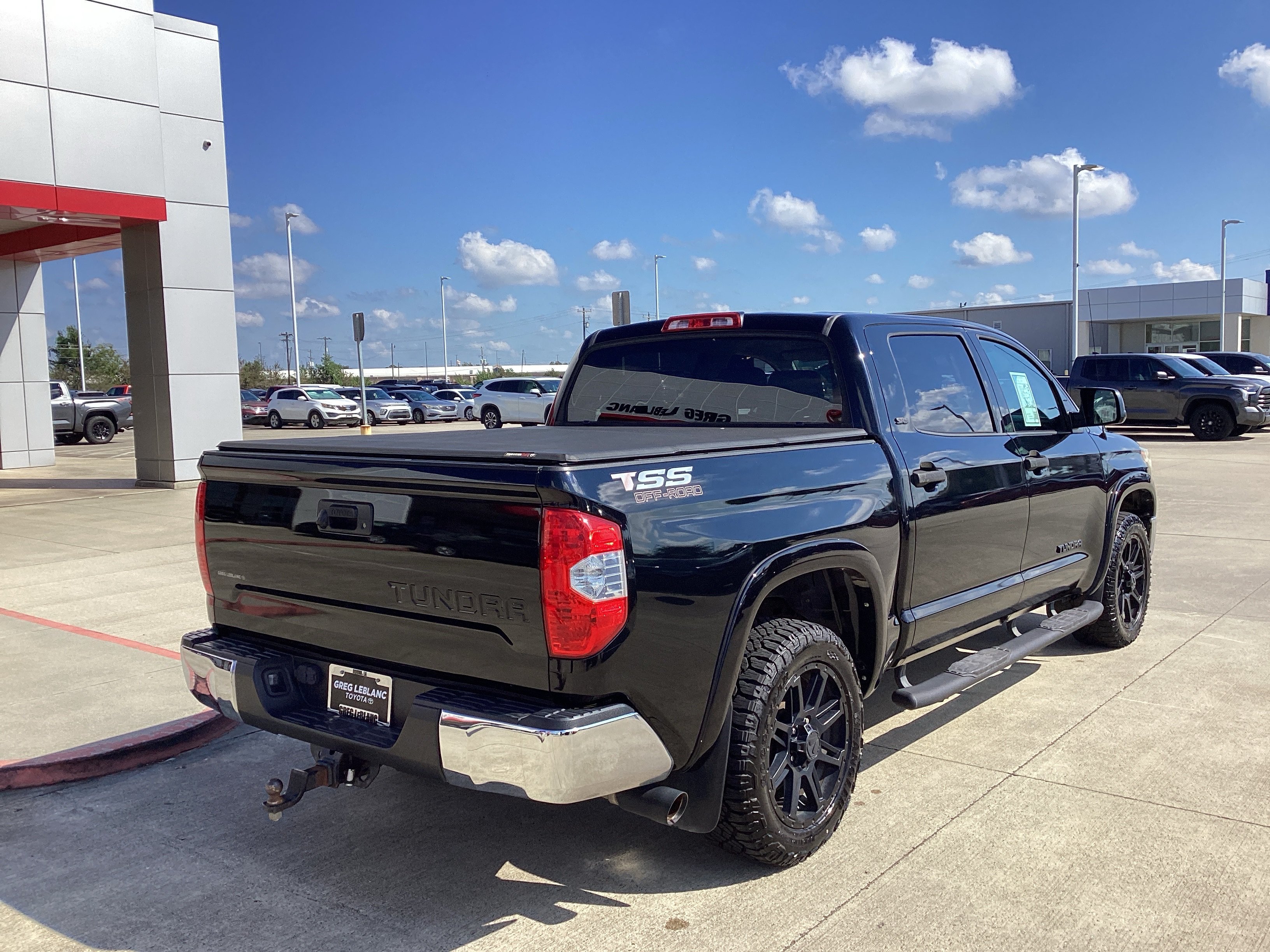 Used 2019 Toyota Tundra SR5 RWD image 7