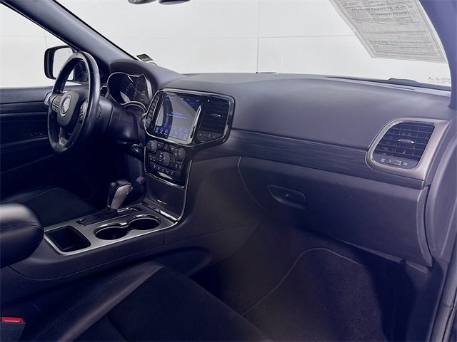 Used 2019 Jeep Grand Cherokee Altitude image 29