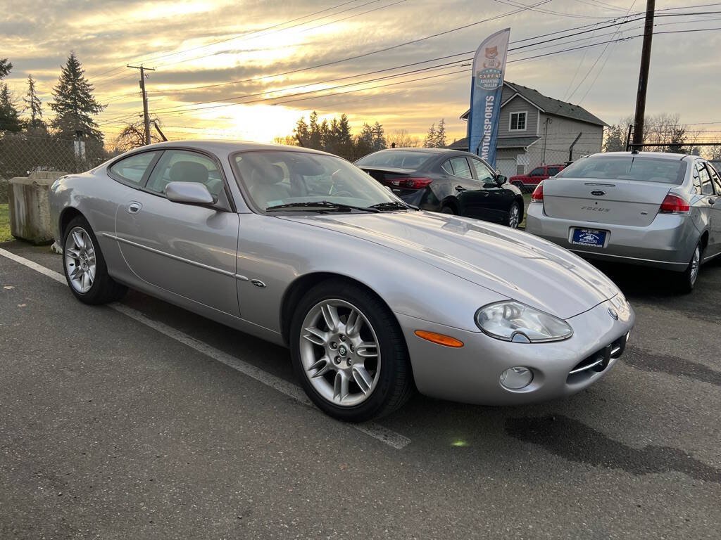Used 2001 Jaguar XK8 Coupe RWD image 6