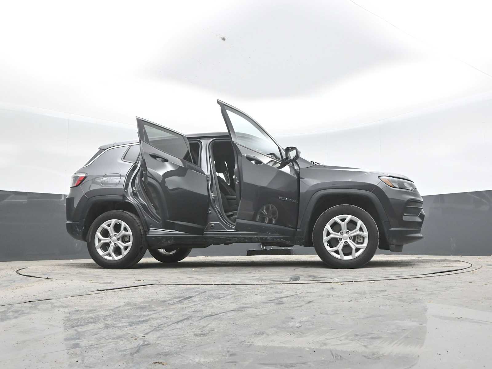 Used 2024 Jeep Compass Sport AWD/4WD image 44