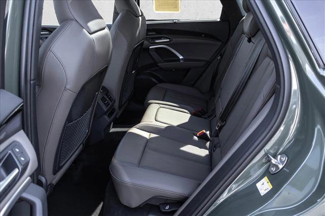 Certified 2025 Audi Q5 Prestige image 21