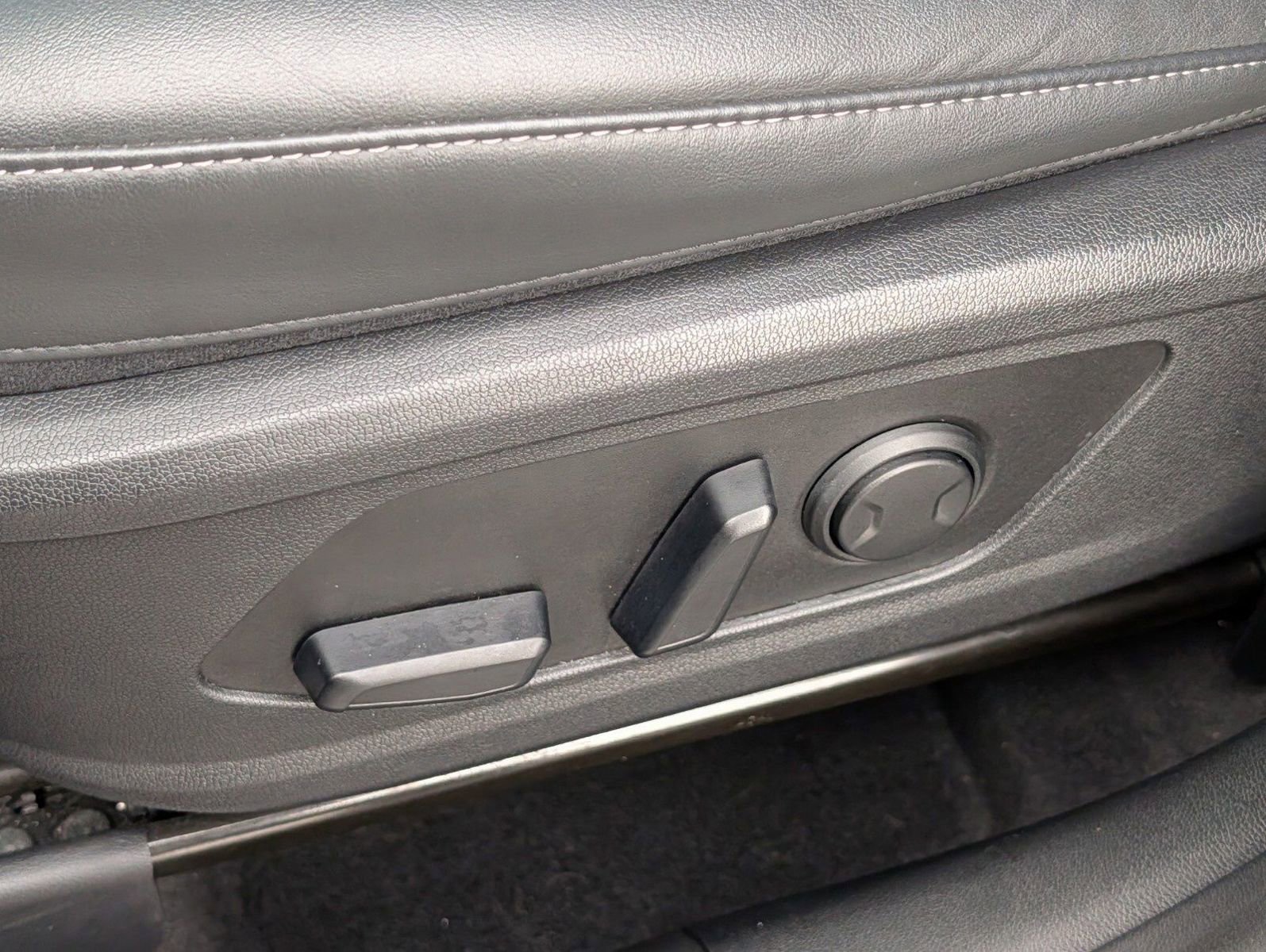 Used 2023 Kia Sorento X-Line EX image 21