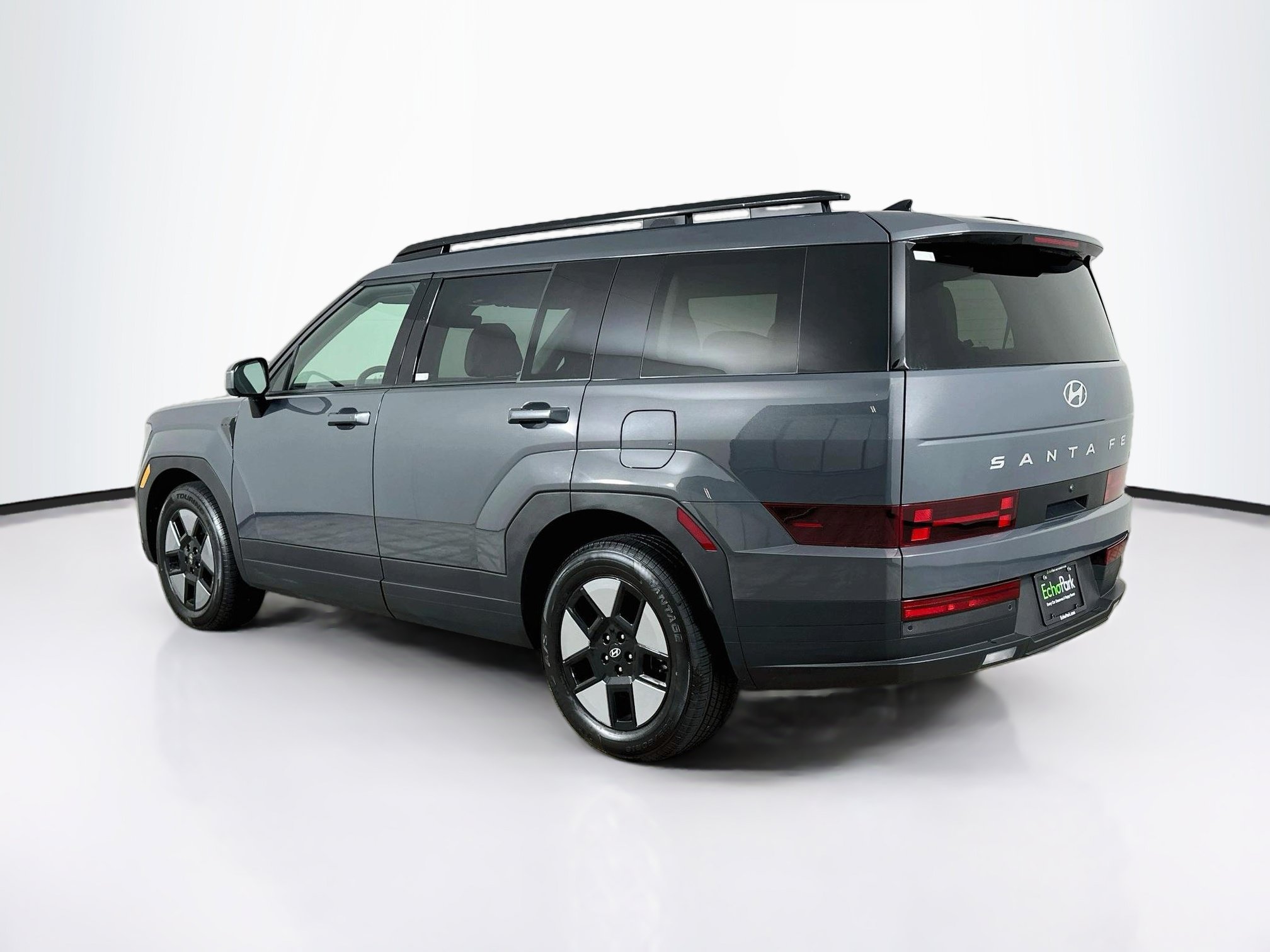 Used 2025 Hyundai Santa Fe SEL FWD image 5